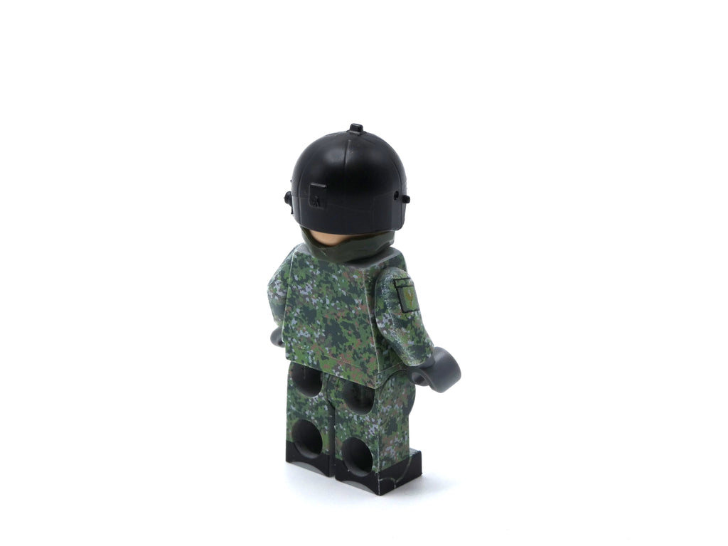 Royal Netherlands Army Soldier Overall OOCL Crew Fennek