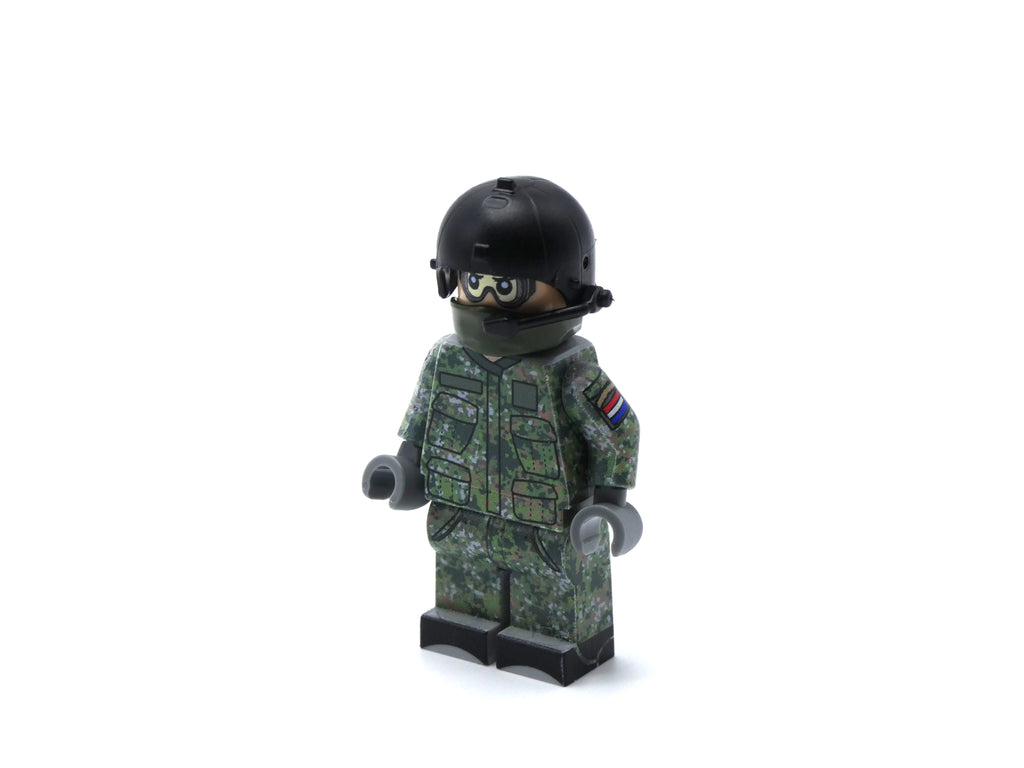 Royal Netherlands Army Soldier Overall OOCL Crew Fennek